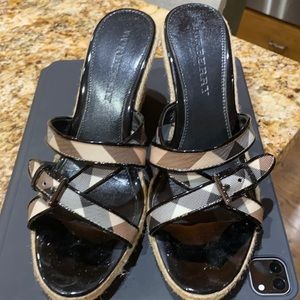 Burberry sandals size 39